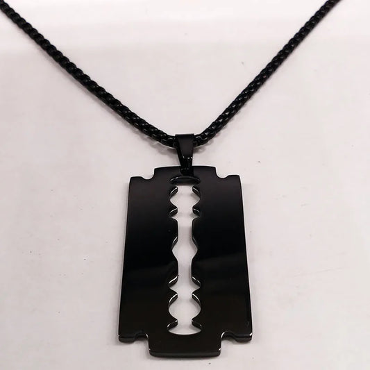 Collier tendance lame de rasoir gothique ♂️