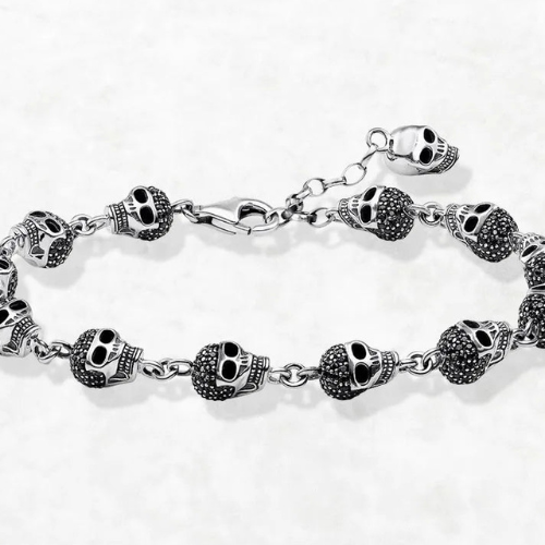 Skullforge | Bracelet Vintage Skull Élégance Sombre & Charme Rebelle pour femme